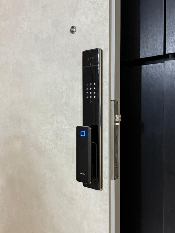 Lusano-Ultra-Slim-Digital-Lock-Galaxy-Black