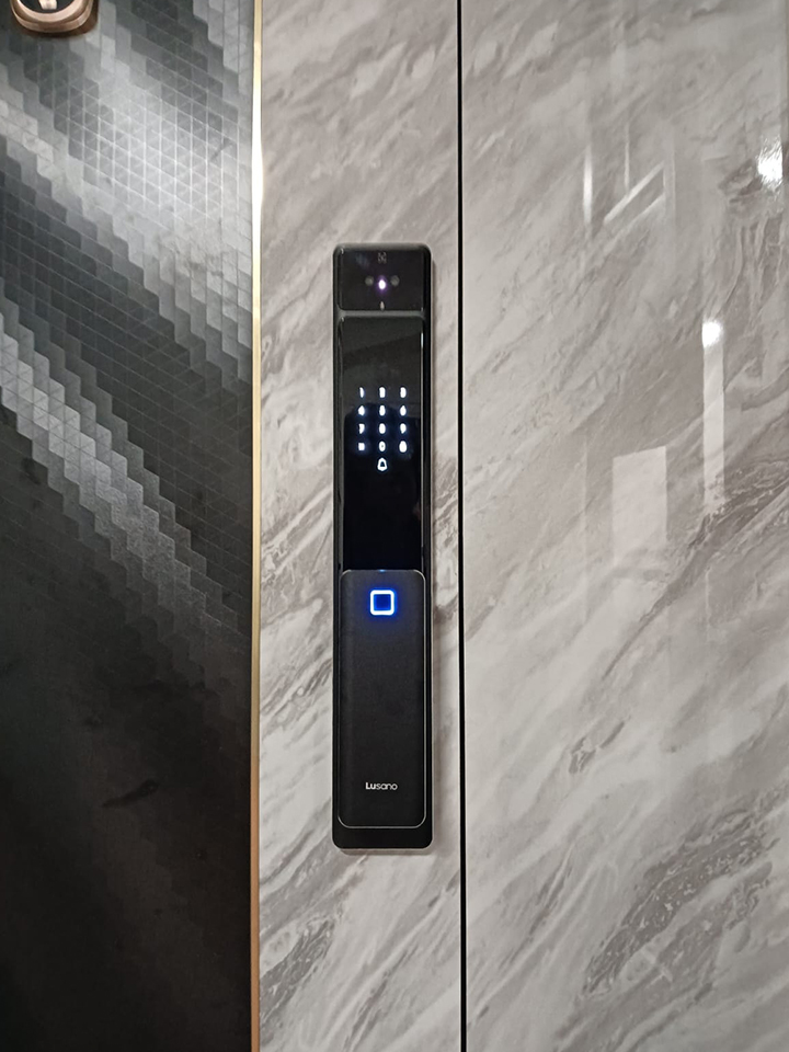 Lusano-Ultra-Slim-Digital-Lock-Galaxy-Black