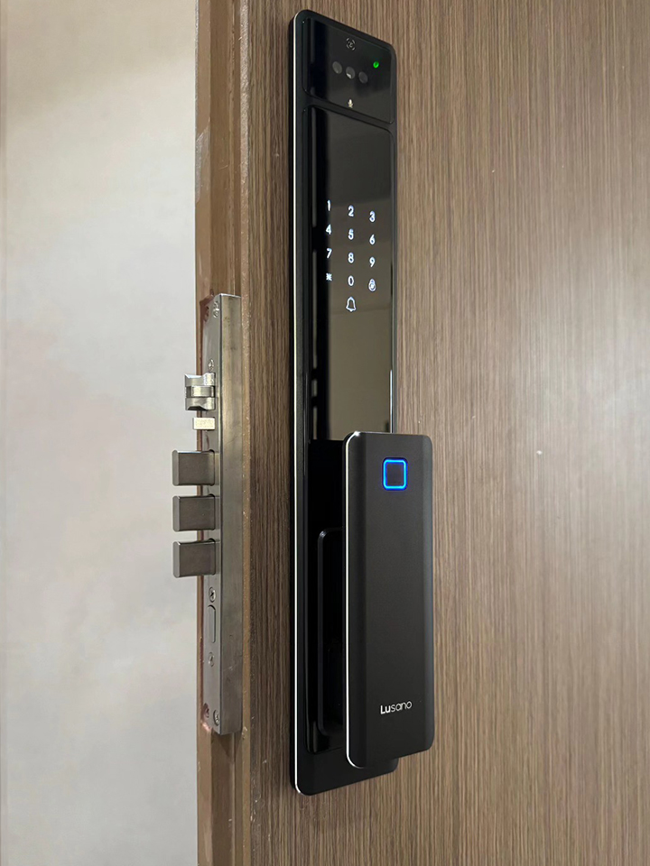 Lusano-Ultra-Slim-Digital-Lock-Galaxy-Black