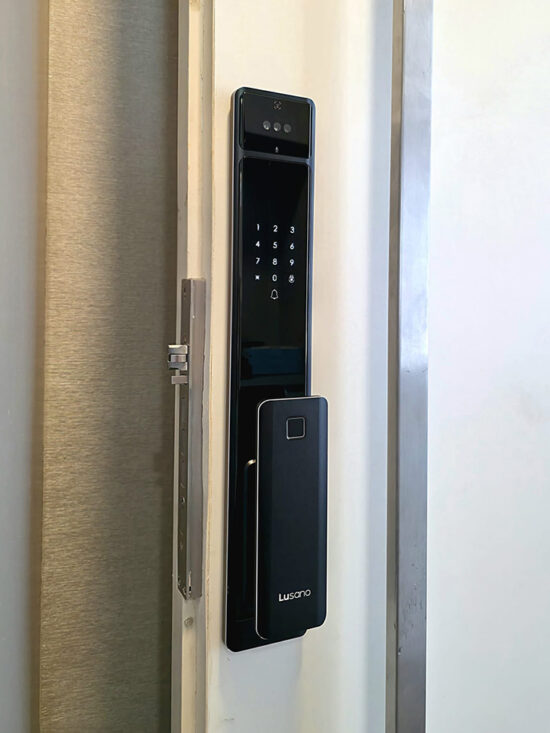 Lusano-Ultra-Slim-Digital-Lock-Galaxy-Black