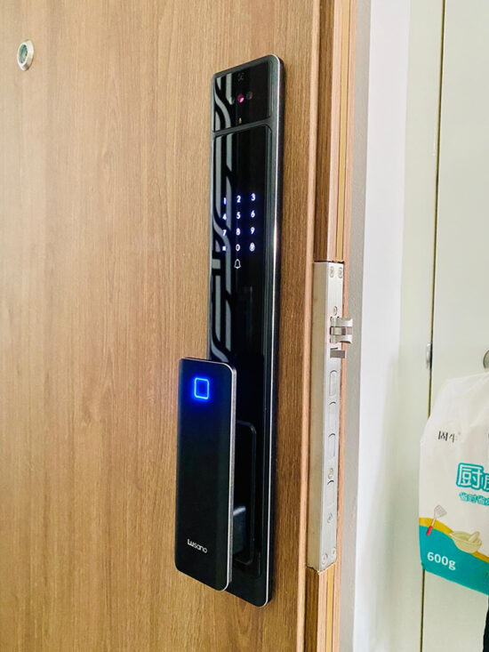 Lusano-Ultra-Slim-Digital-Lock-Galaxy-Black