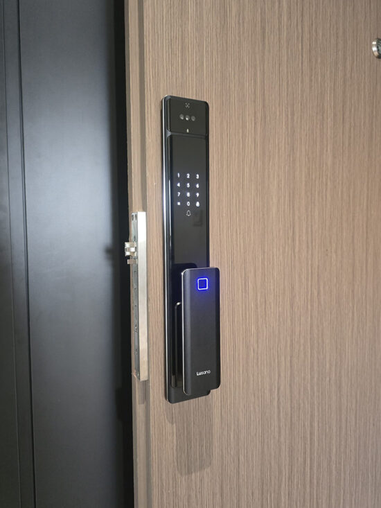 Lusano-Ultra-Slim-Digital-Lock-Galaxy-Black