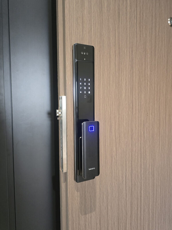 Lusano-Ultra-Slim-Digital-Lock-Galaxy-Black
