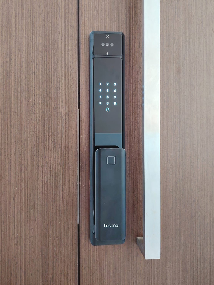 Lusano-Ultra-Slim-Digital-Lock-Galaxy-Black