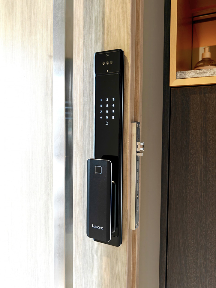 Lusano-Ultra-Slim-Digital-Lock-Galaxy-Black