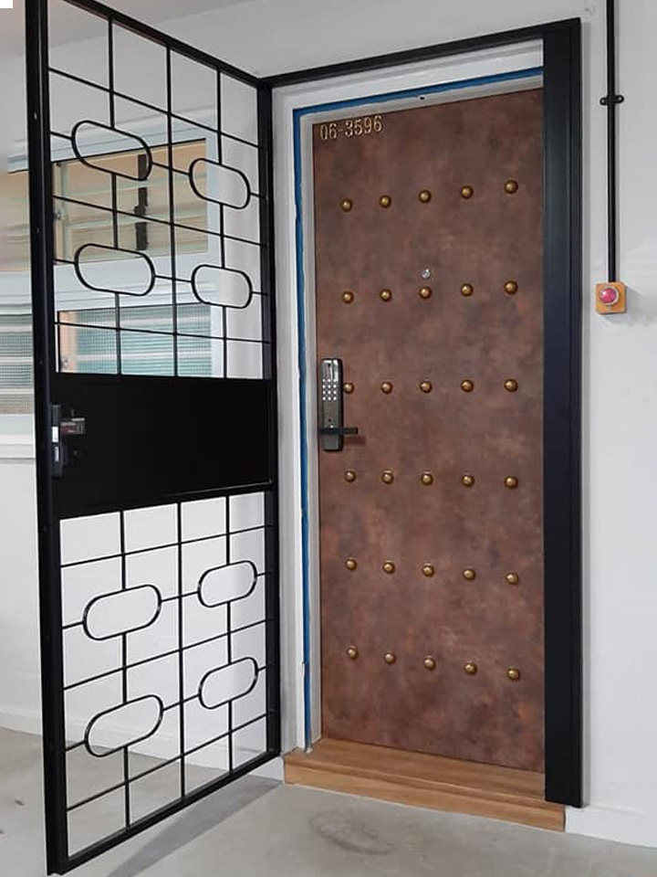 Mild Steel Gate - Retro Design