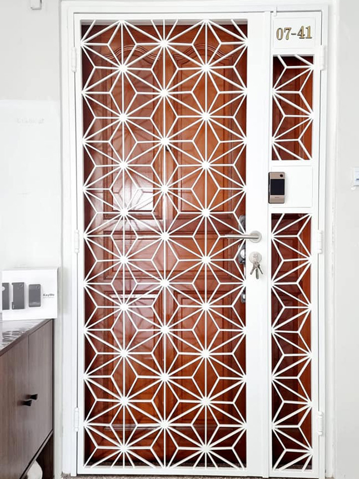 Mild Steel Gate - Retro Design