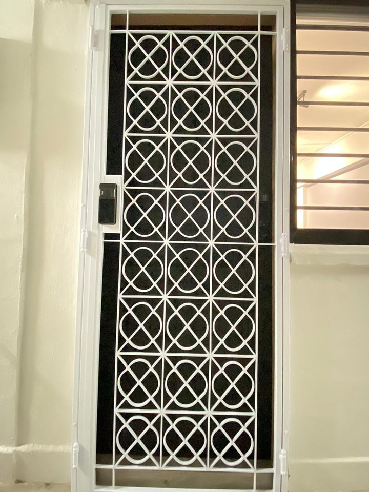 Mild Steel Gate - Retro Design