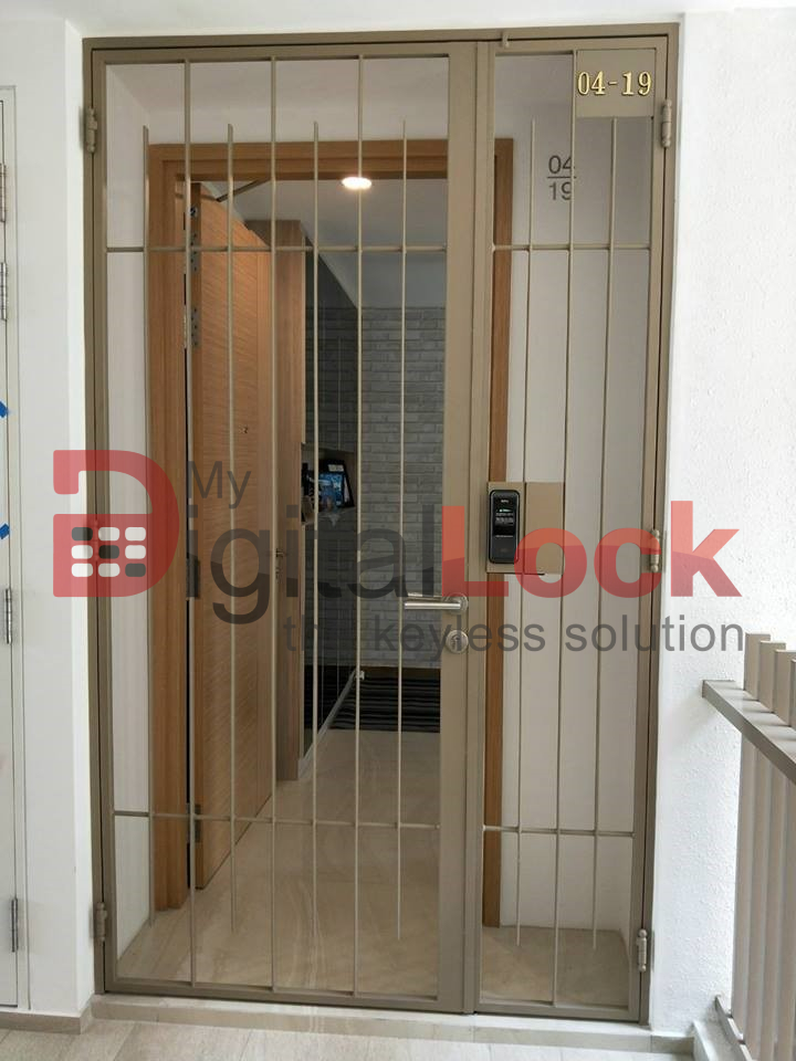Mild Steel Gate - Thin Line Pattern Mild Steel Gate - Thin Line Pattern