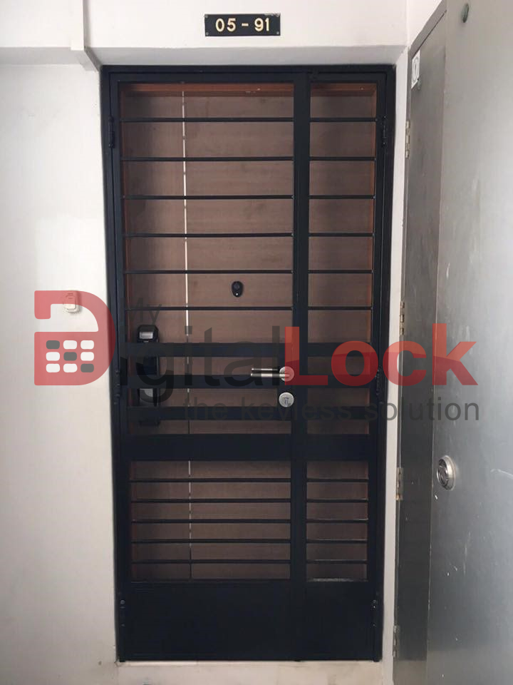 Mild Steel Interior Designer HDB Gate 3×7 feet