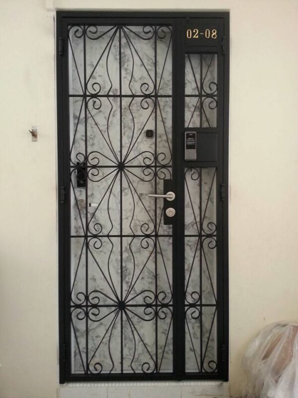 Mild Steel Interior Designer HDB Gate 3×7 feet