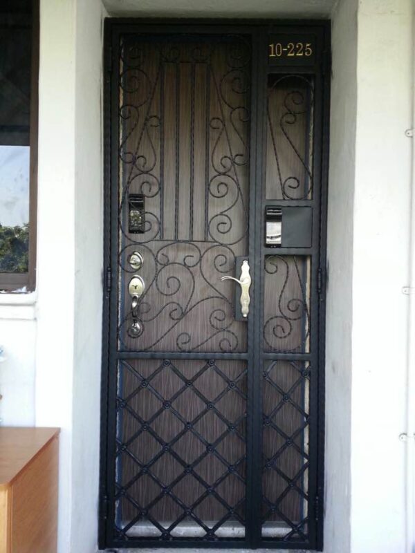 Mild Steel Interior Designer HDB Gate 3×7 feet
