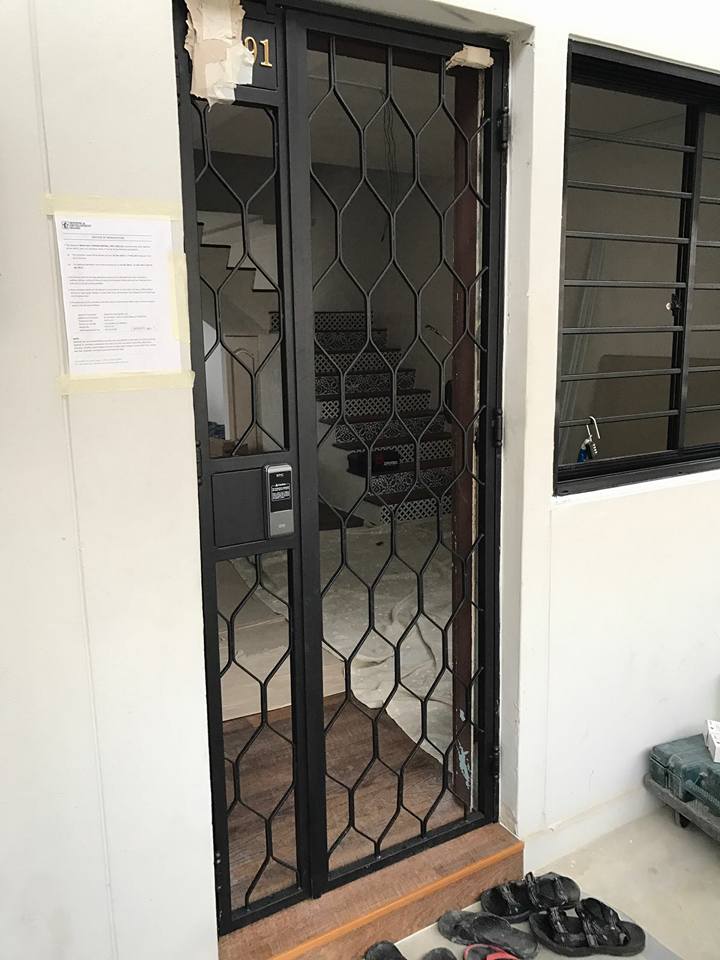 Mild Steel Interior Designer HDB Gate 3×7 feet