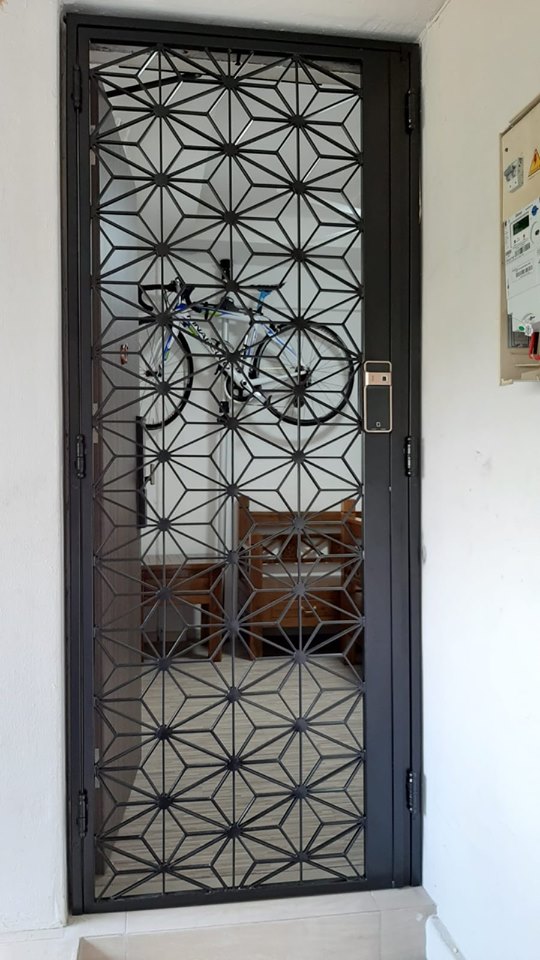 Mild Steel Interior Designer HDB Gate 3×7 feet