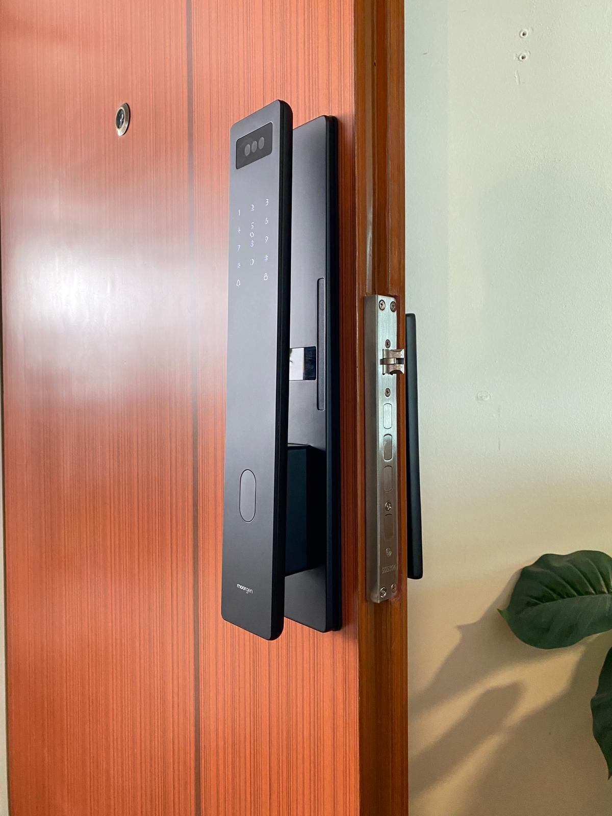 Moorgen-T50-Digital-Lock-Installation