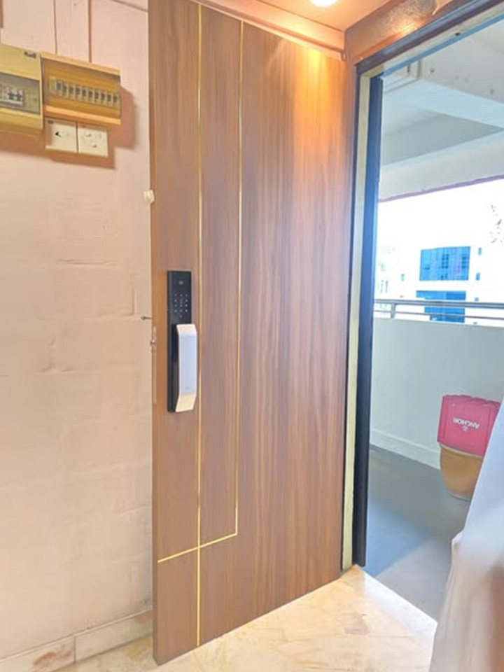 My-Digital-Lock-HDB-Door-Frame