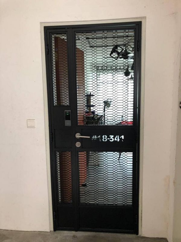 My Digital Lock - Retro Big HDB Mesh Gate