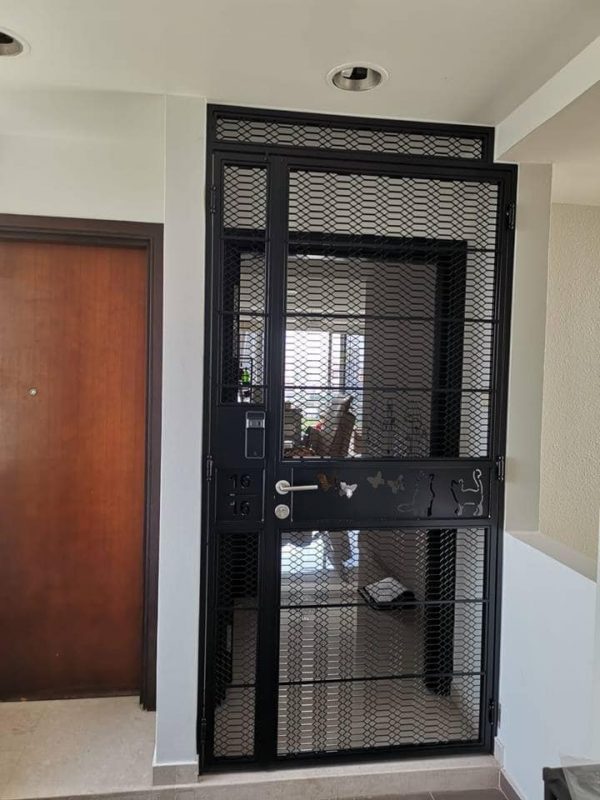 My Digital Lock - Retro Big HDB Mesh Gate