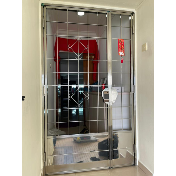 4×7 Feet Stainless Steel Complex Gate 4×7 Feet Stainless Steel Complex Gate