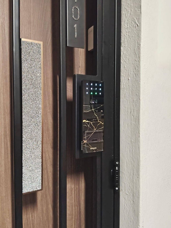 MyDigitalLock-Swaroski-crystal MyDigitalLock-Swaroski-crystal