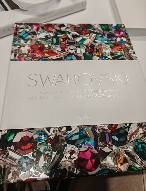 Lusano × Swarovski Crystal — Elevating Luxury Lusano × Swarovski Crystal — Elevating Luxury