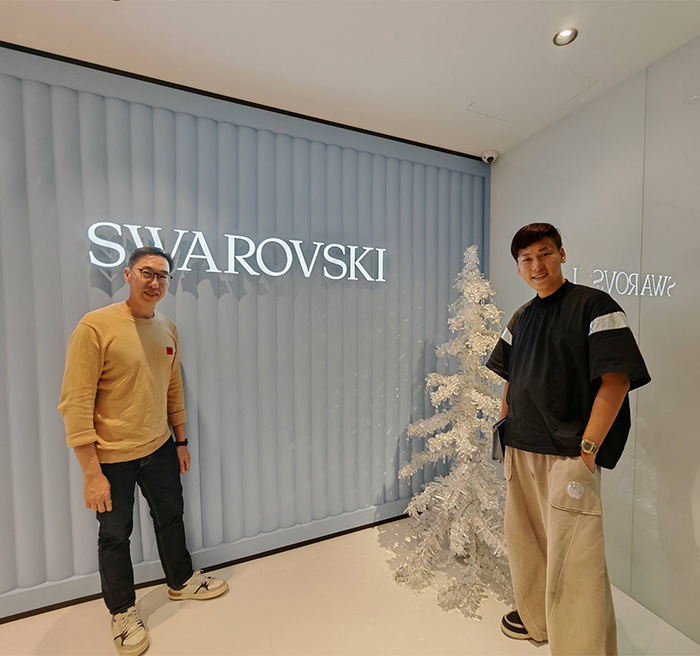 Lusano × Swarovski Crystal — Elevating Luxury Lusano × Swarovski Crystal — Elevating Luxury